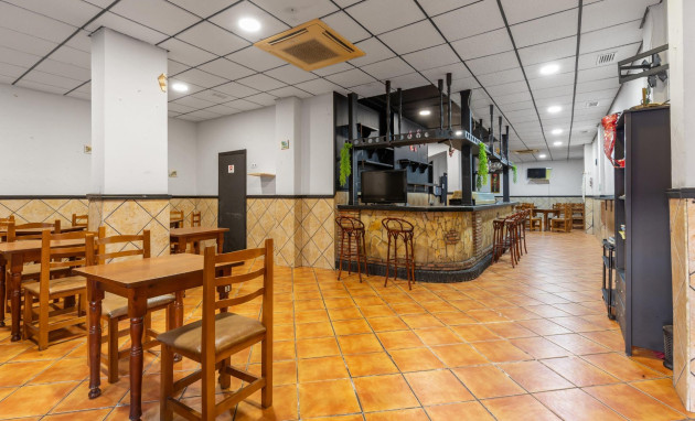 Herverkoop - Reclame - Torrevieja - Estacion de autobuses