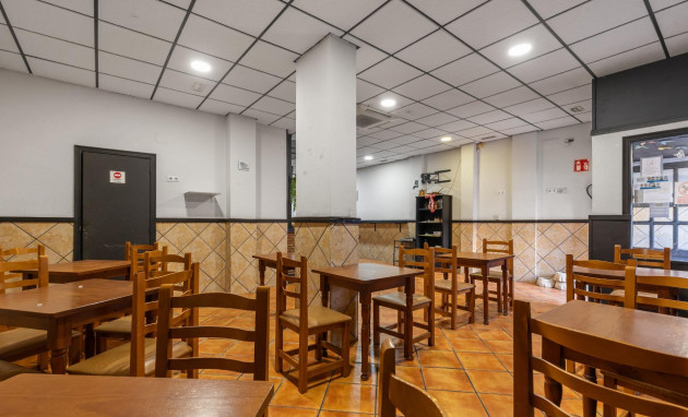 Herverkoop - Reclame - Torrevieja - Estacion de autobuses