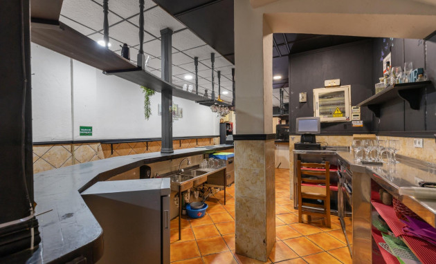 Herverkoop - Reclame - Torrevieja - Estacion de autobuses