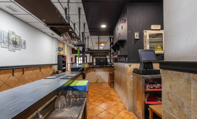 Herverkoop - Reclame - Torrevieja - Estacion de autobuses