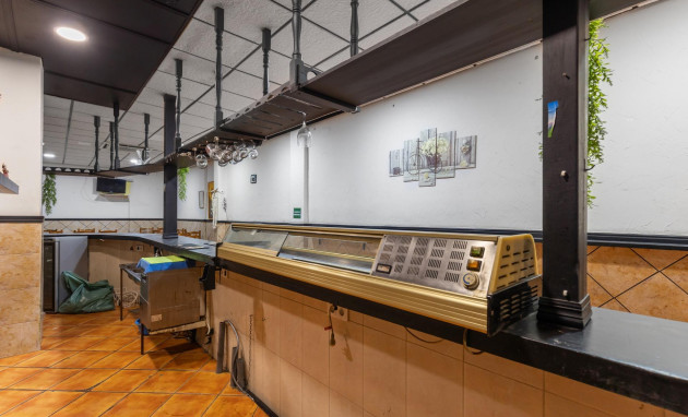 Herverkoop - Reclame - Torrevieja - Estacion de autobuses