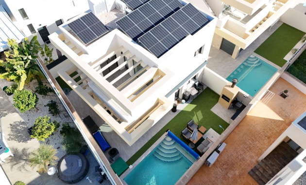 Herverkoop - Detached Villa - Los Montesinos - La Herrada