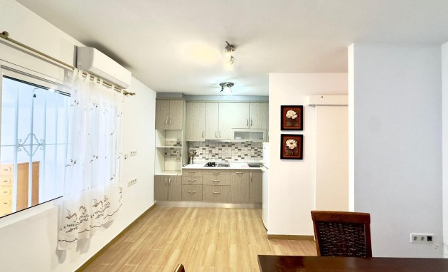 Herverkoop - Bungalow - Gelijkvloers - Torrevieja - Carrefour