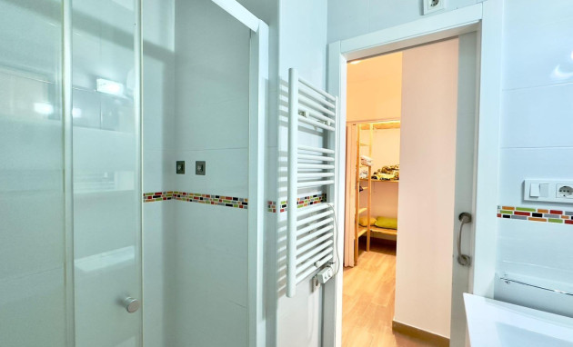 Herverkoop - Bungalow - Gelijkvloers - Torrevieja - Carrefour