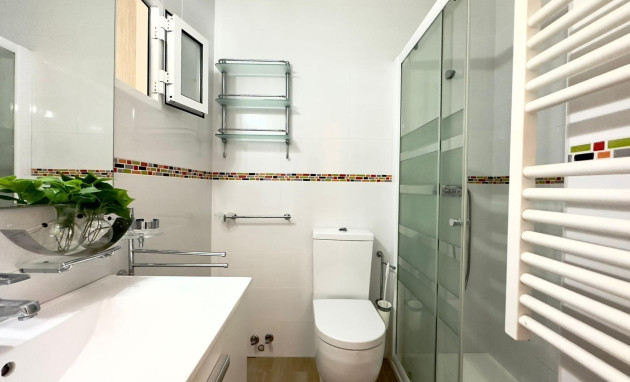 Herverkoop - Bungalow - Gelijkvloers - Torrevieja - Carrefour