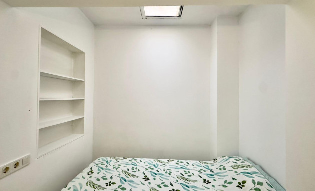 Herverkoop - Bungalow - Gelijkvloers - Torrevieja - Carrefour