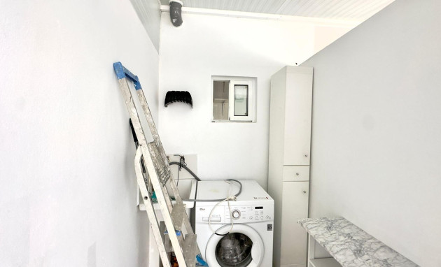 Herverkoop - Bungalow - Gelijkvloers - Torrevieja - Carrefour