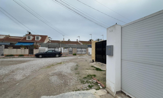 Herverkoop - Bungalow - Gelijkvloers - Torrevieja - Carrefour