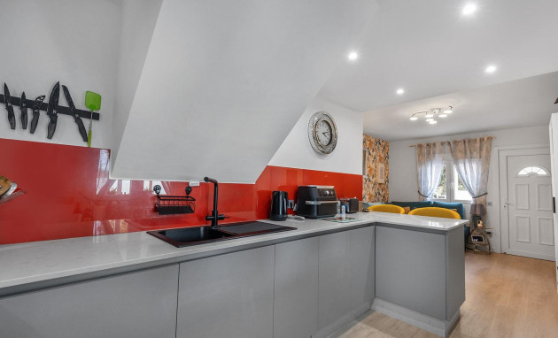 Herverkoop - Villa - Guardamar del Segura - Urbanizaciones