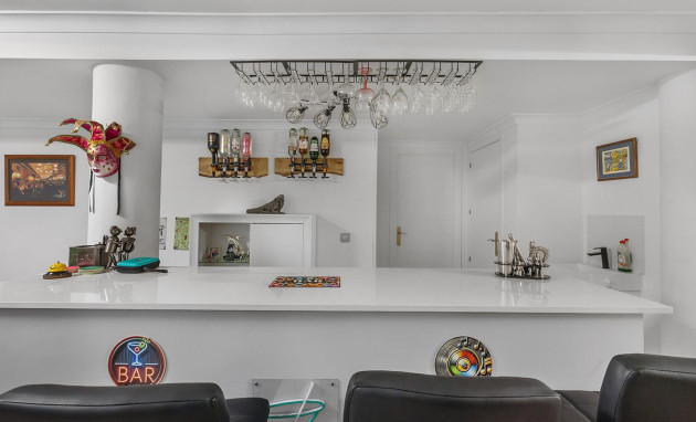 Herverkoop - Villa - Guardamar del Segura - Urbanizaciones