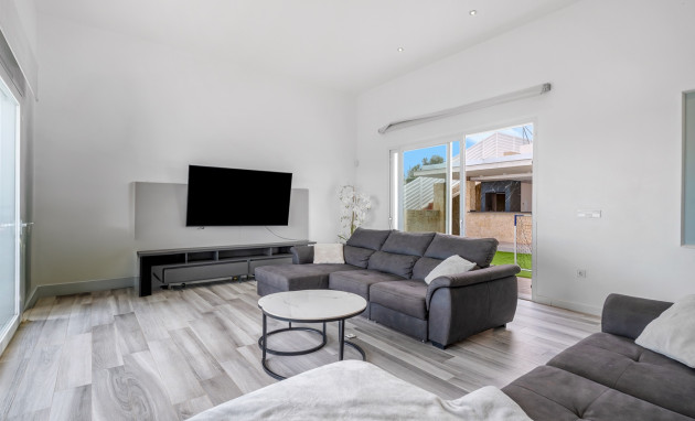 Herverkoop - Detached Villa - Algorfa - Lomas de La Juliana