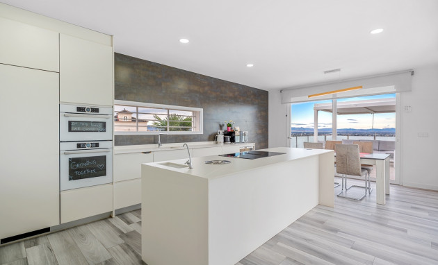 Herverkoop - Detached Villa - Algorfa - Lomas de La Juliana