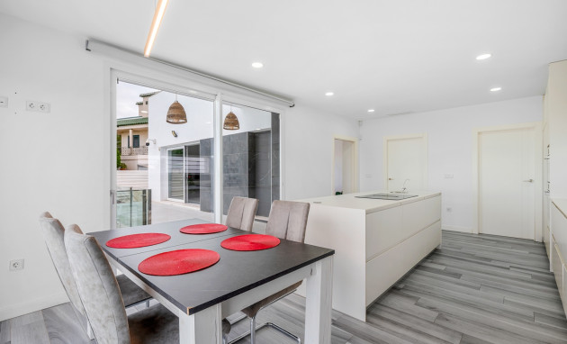 Herverkoop - Detached Villa - Algorfa - Lomas de La Juliana