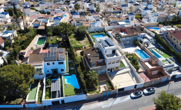 Resale - Villa - Torrevieja - Los balcones