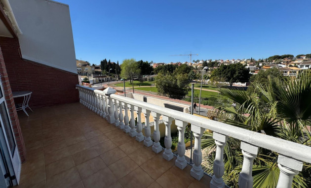 Resale - Villa - Torrevieja - Los balcones