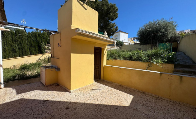 Resale - Villa - Torrevieja - Los balcones