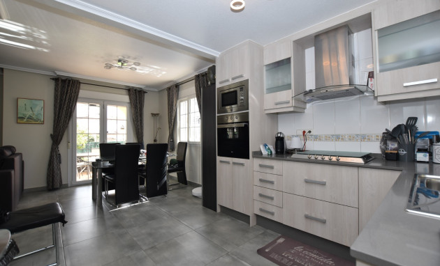 Herverkoop - Villa - Orihuela Costa - Los Dolses