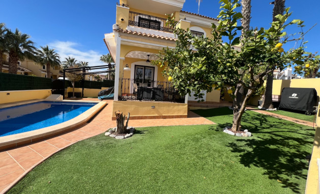 Herverkoop - Villa - Orihuela Costa - Los Dolses