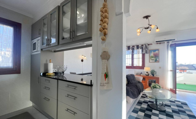 Herverkoop - Bungalow - Gelijkvloers - Torrevieja - Miramar - Torre del Moro