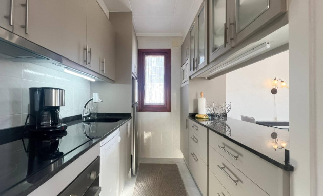 Herverkoop - Bungalow - Gelijkvloers - Torrevieja - Miramar - Torre del Moro