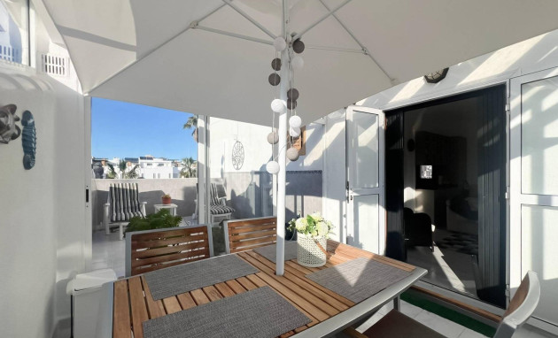 Herverkoop - Bungalow - Gelijkvloers - Torrevieja - Miramar - Torre del Moro