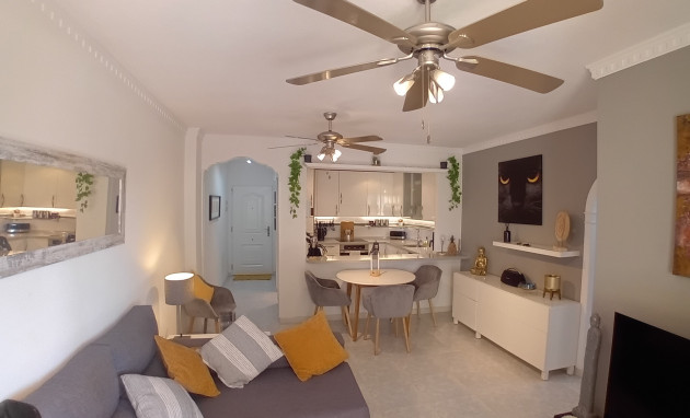 Resale - Apartment - Algorfa
