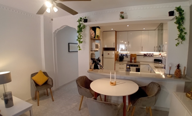 Resale - Apartment - Algorfa