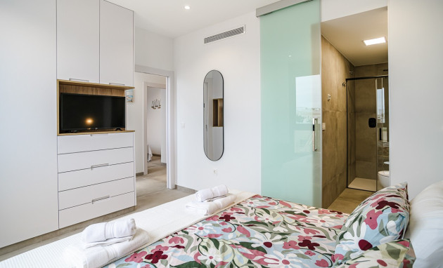 Reventa - Ático - LO PAGÁN