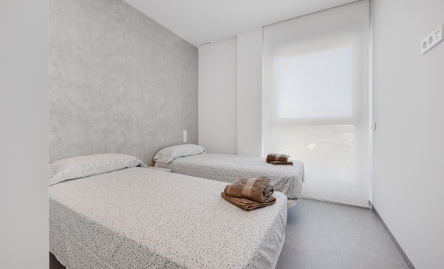 Resale - Apartment - Las Colinas Golf Resort