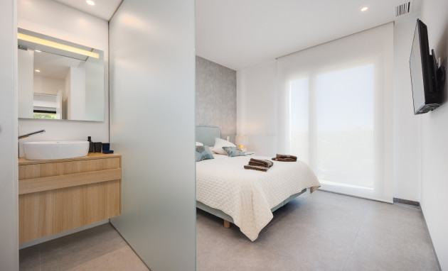 Herverkoop - Apartment - Las Colinas Golf Resort