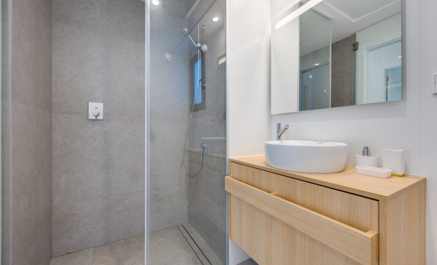 Herverkoop - Apartment - Las Colinas Golf Resort