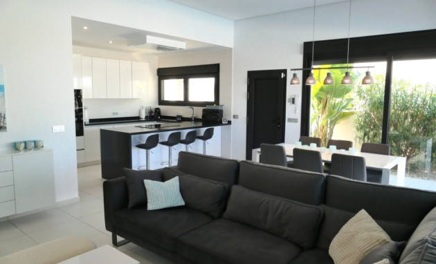 Herverkoop - Villa - Benijofar