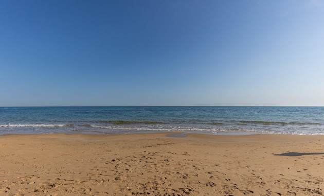 Resale - Apartment - Torrevieja - La Mata