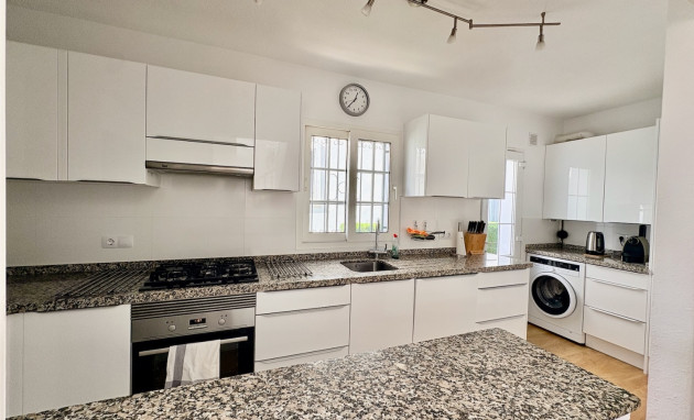 Herverkoop - Single Family Home - Orihuela - Villamartin