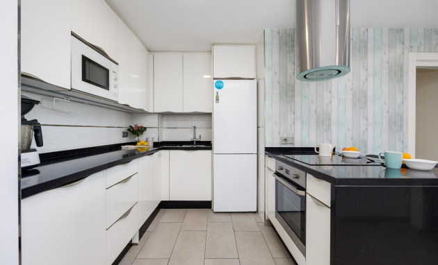 Herverkoop - Apartment - Torrevieja - Centro