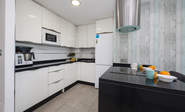 Herverkoop - Apartment - Torrevieja - Centro