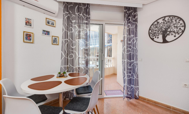 Herverkoop - Apartment - Torrevieja - Centro