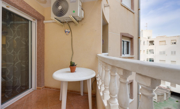 Herverkoop - Apartment - Torrevieja - Centro