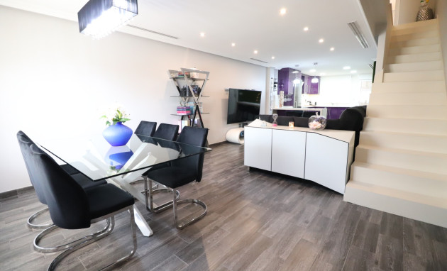 Revente - Maison de ville - Redovan - Redovan - Town