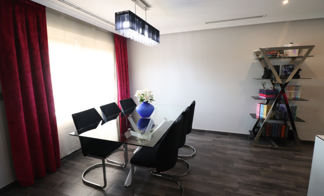 Revente - Maison de ville - Redovan - Redovan - Town