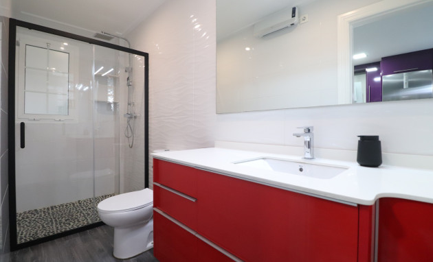 Revente - Maison de ville - Redovan - Redovan - Town