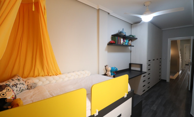 Revente - Maison de ville - Redovan - Redovan - Town