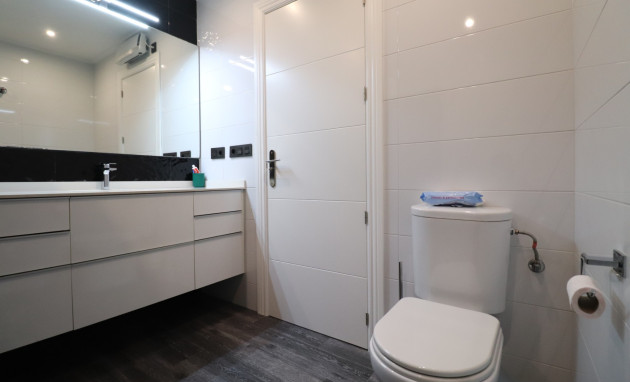 Revente - Maison de ville - Redovan - Redovan - Town