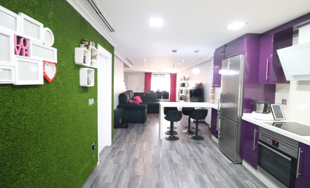 Revente - Maison de ville - Redovan - Redovan - Town