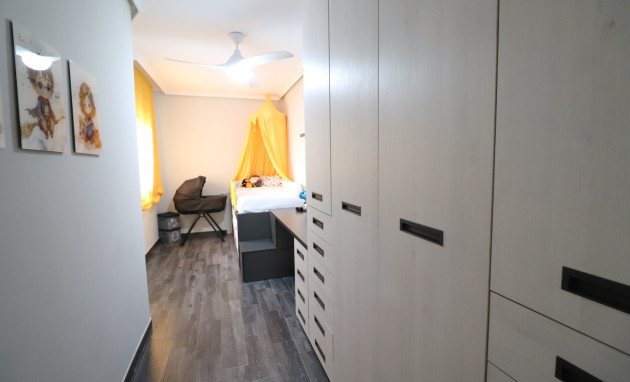 Revente - Maison de ville - Redovan - Redovan - Town