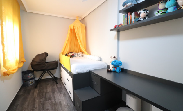 Revente - Maison de ville - Redovan - Redovan - Town