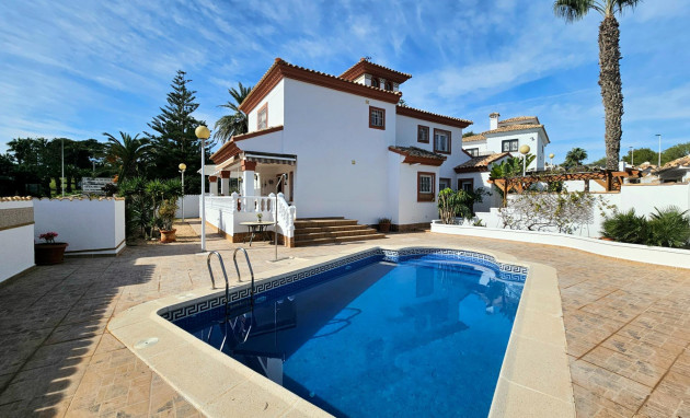 Revente - Villa - Orihuela Costa - Lomas de Campoamor-Las Ramblas