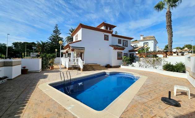 Revente - Villa - Orihuela Costa - Lomas de Campoamor-Las Ramblas
