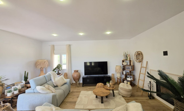 Reventa - Country Property - Pinoso - Pinoso - Country