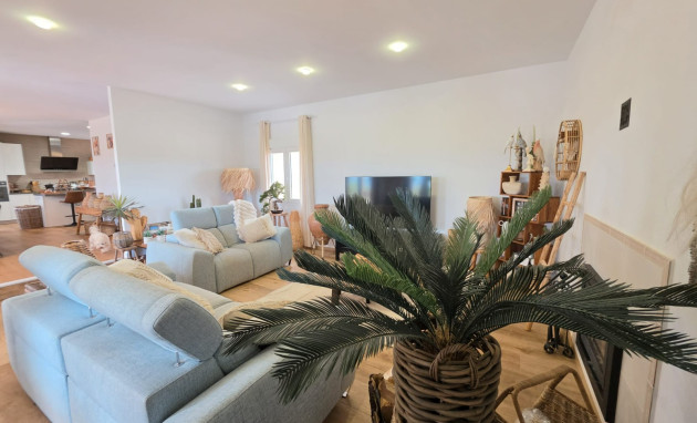 Reventa - Country Property - Pinoso - Pinoso - Country